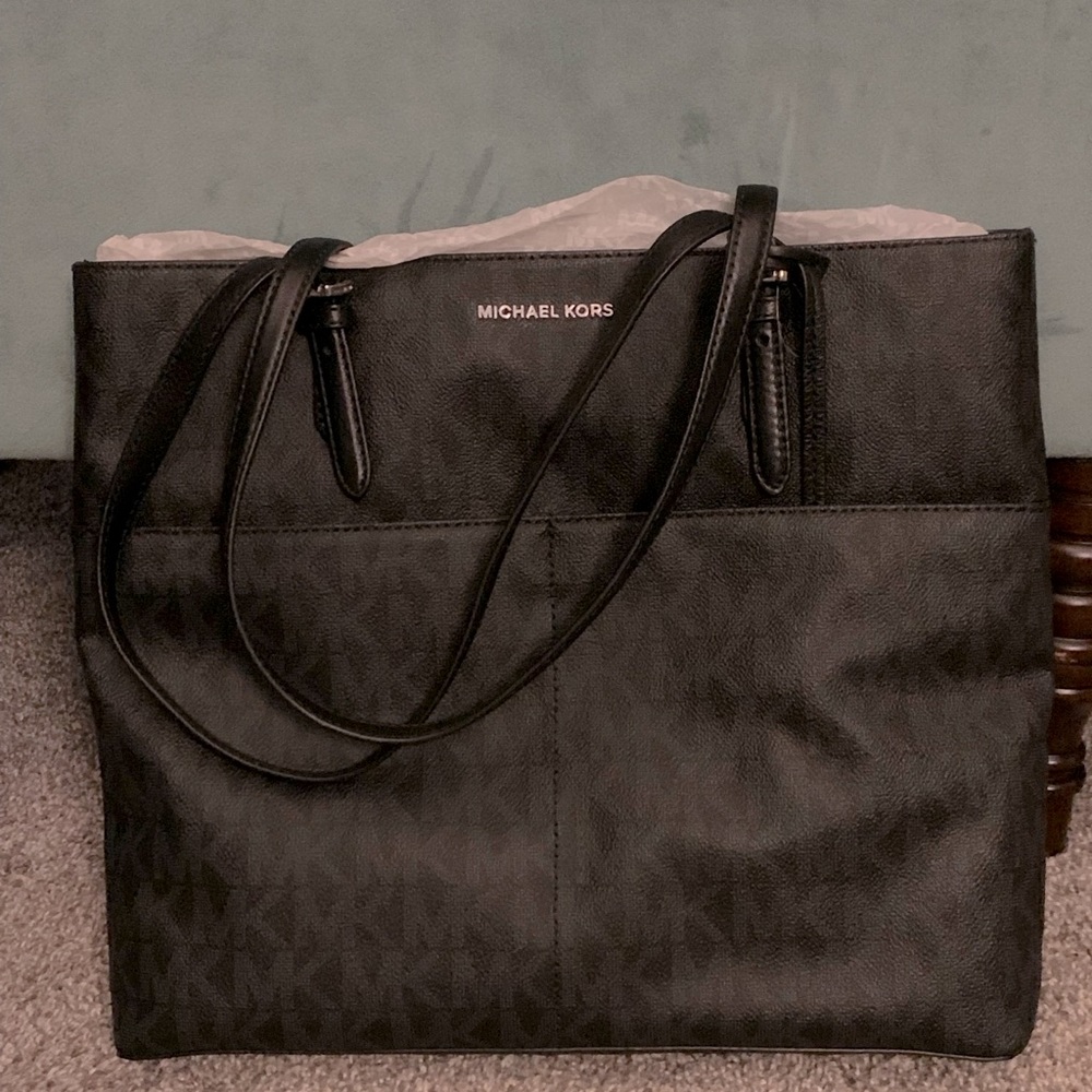 MK tote-New with tags!